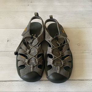 KEEN Grey Suede Sandals Sz10